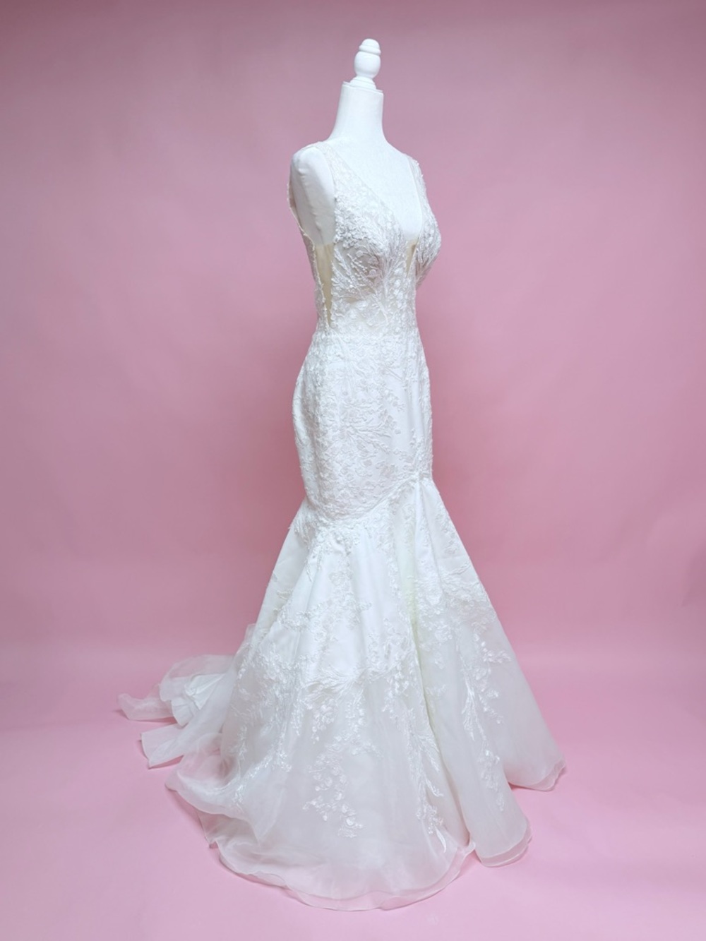 Justin Alexander Jolene Wedding Gown - Picture 6 of 15
